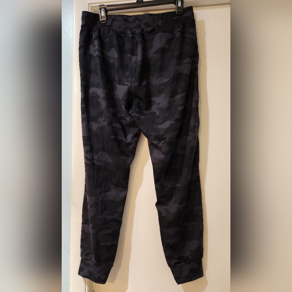 Women's Libin Camo Lightweight Jogger, Size L - Picture 10 of 13